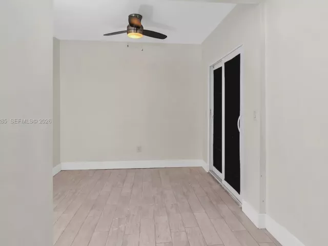 Продажа дома по адресу 6768 Canary Palm Cir - фото 7387925