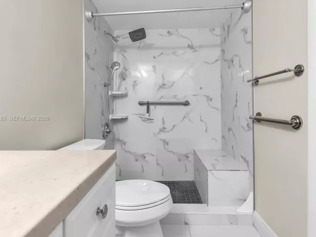 Продажа дома по адресу 6768 Canary Palm Cir - фото 7387927