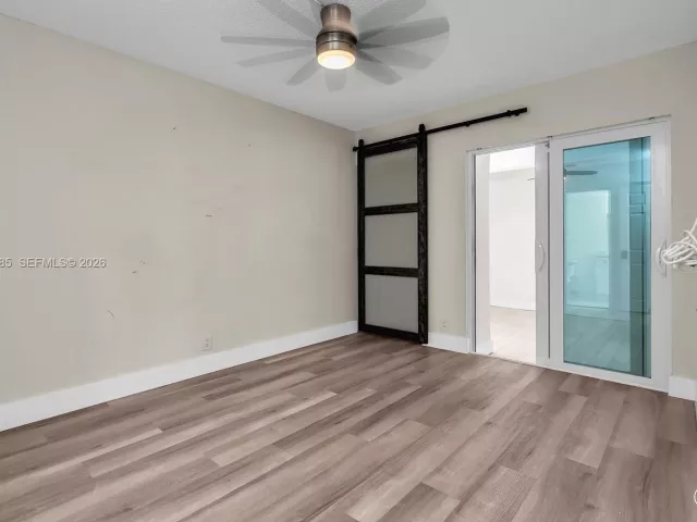 Продажа дома по адресу 6768 Canary Palm Cir - фото 7387929