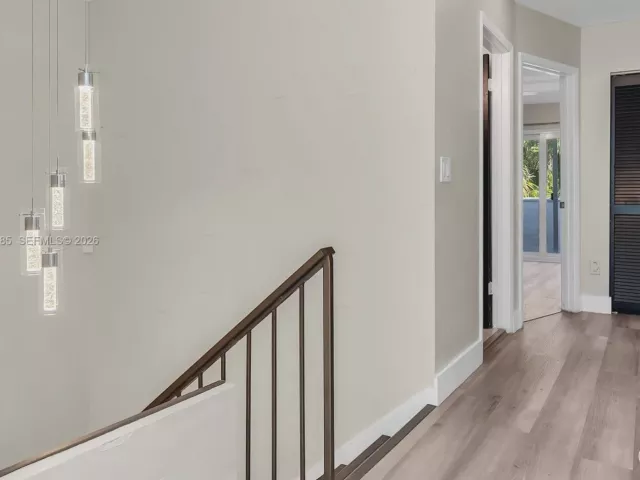 Продажа дома по адресу 6768 Canary Palm Cir - фото 7387923