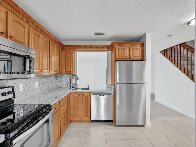 Дом в аренду по адресу 2641 W Gately Dr W 1002 - фото 7451283