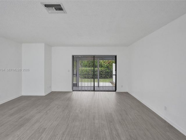 Дом в аренду по адресу 2641 W Gately Dr W 1002 - фото 7451284