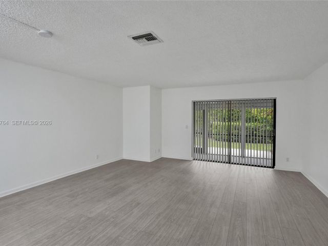 Дом в аренду по адресу 2641 W Gately Dr W 1002 - фото 7451286