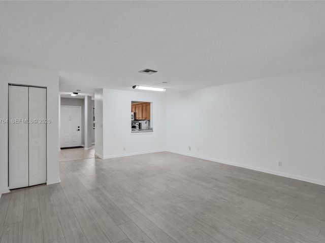 Дом в аренду по адресу 2641 W Gately Dr W 1002 - фото 7451287