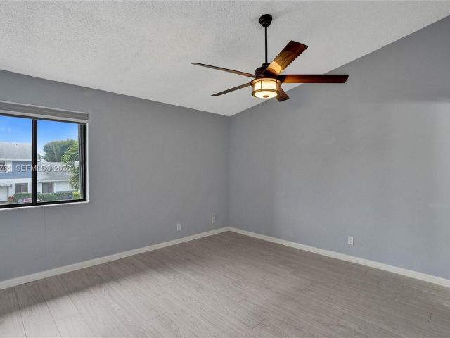 Дом в аренду по адресу 2641 W Gately Dr W 1002 - фото 7451291