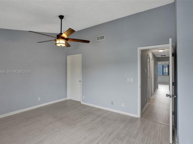 Дом в аренду по адресу 2641 W Gately Dr W 1002 - фото 7451295