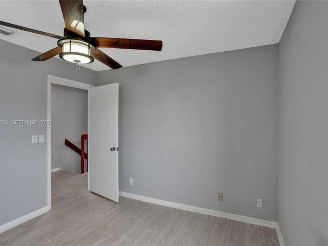 Дом в аренду по адресу 2641 W Gately Dr W 1002 - фото 7451297