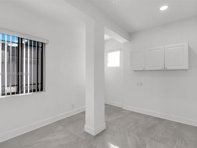 Продажа дома по адресу 66 NW 73rd Place - фото 7514911