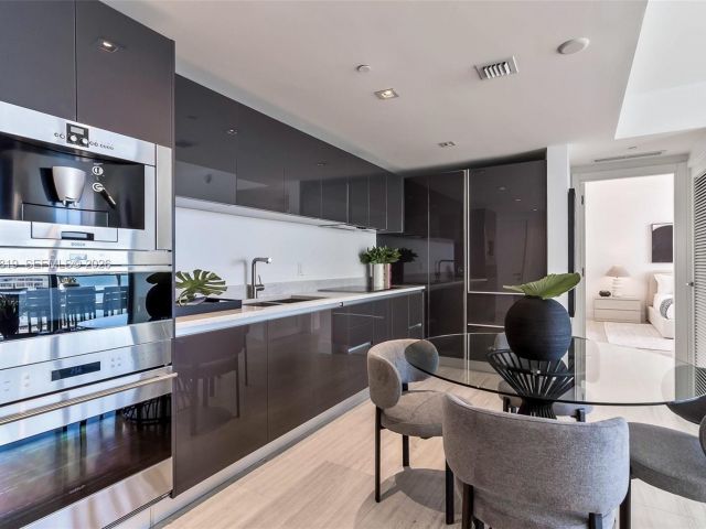 Продажа квартиры #1602 - фото 7395401