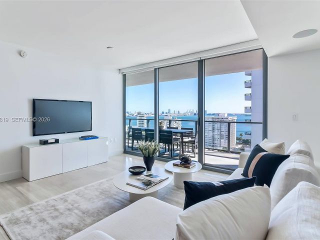 Продажа квартиры #1602 - фото 7395410