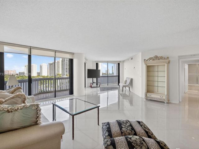 Продажа квартиры #1109 - фото 7488321