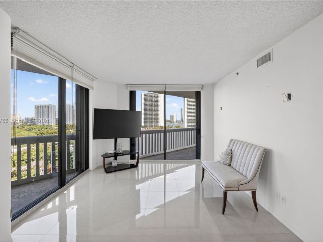 Продажа квартиры #1109 - фото 7488327