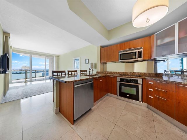 Продажа квартиры #1402 - фото 7439264