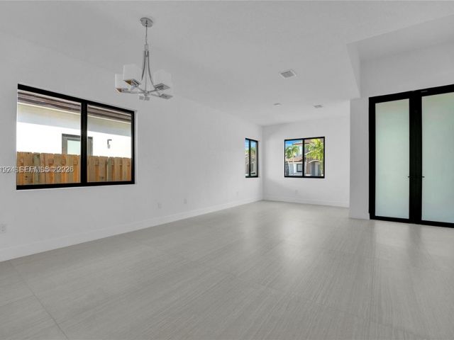 Продажа дома по адресу 14468 SW 16th St - фото 7509061