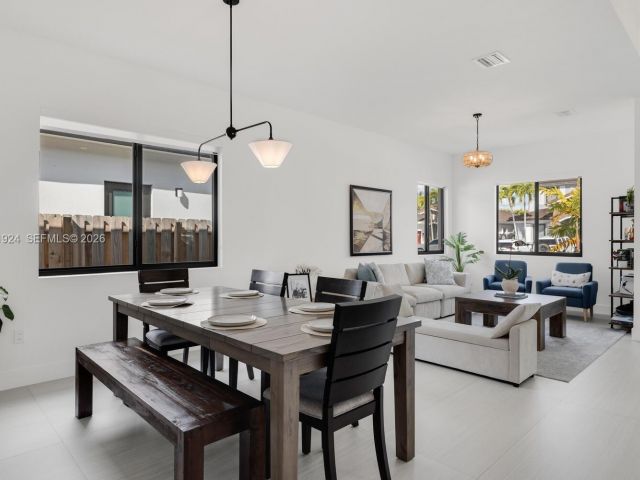 Продажа дома по адресу 14468 SW 16th St - фото 7509063