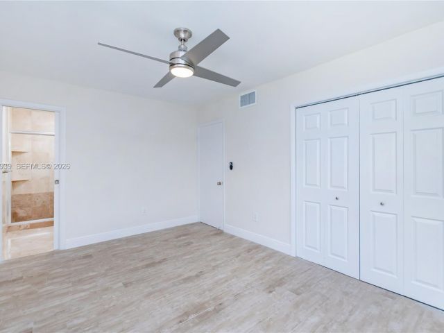 Дом в аренду по адресу 310 Harbor Ct - фото 7389964