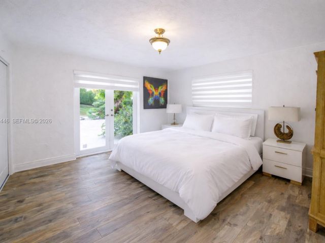 Продажа дома по адресу 241 SW 129th Ave - фото 7428177