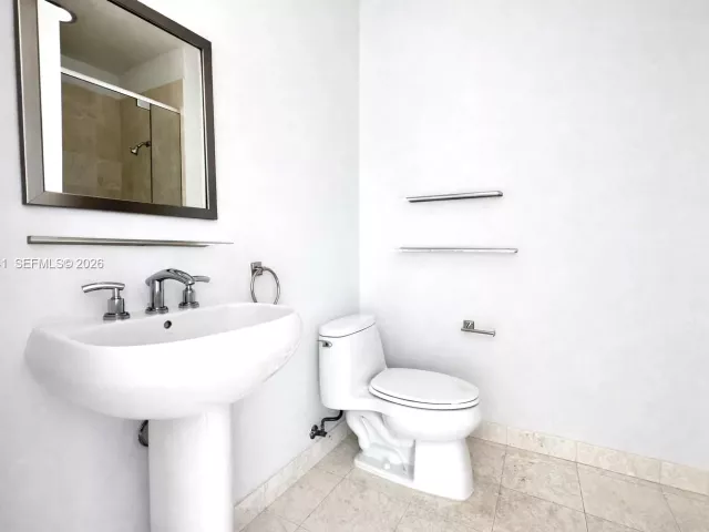 Продажа квартиры #2405 - фото 7395939