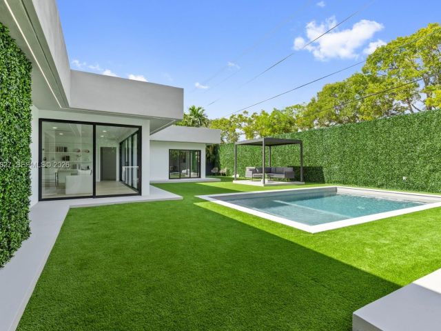 Продажа дома по адресу 85 W Shore Dr W - фото 7445252