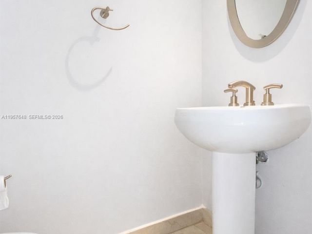 Продажа квартиры #1603 - фото 7396018