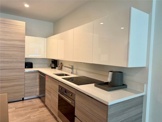 Продажа квартиры #N222 - фото 7501256