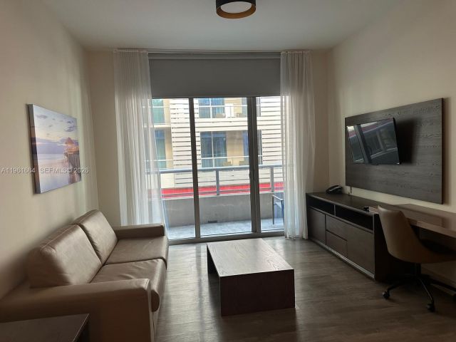 Продажа квартиры #N222 - фото 7501275