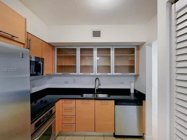 Продажа квартиры #2408 - фото 7396475