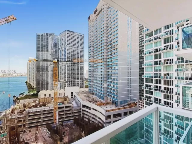 Продажа квартиры #2408 - фото 7396483