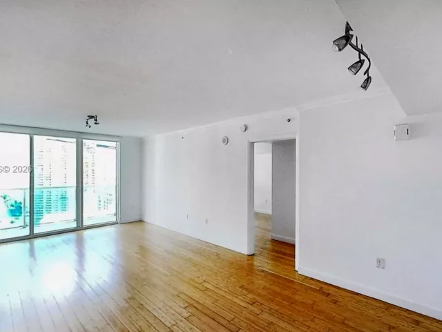 Продажа квартиры #2408 - фото 7396467