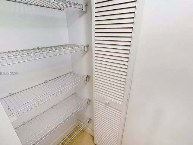 Продажа квартиры #2408 - фото 7396469