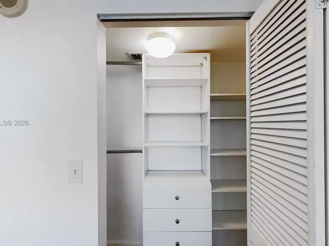 Продажа квартиры #2408 - фото 7396470