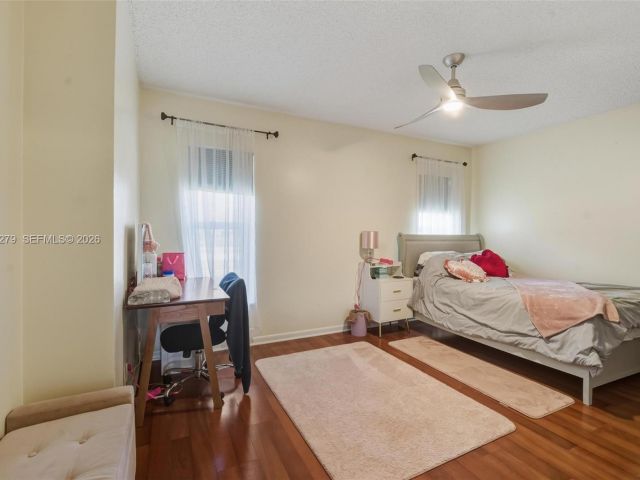 Продажа дома по адресу 10308 Greenbriar Ct - фото 7453484