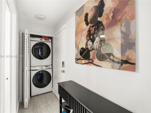 Продажа дома по адресу 2991 NE 185th St 1706 - фото 7393456