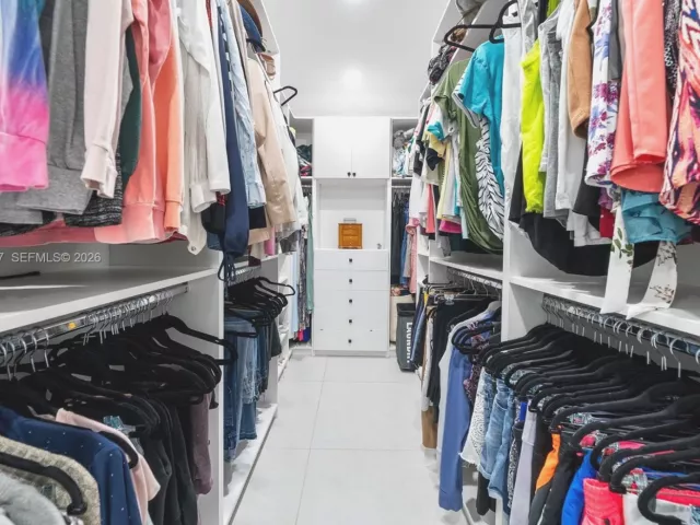 Продажа дома по адресу 325 SW 16th St A - фото 7425976