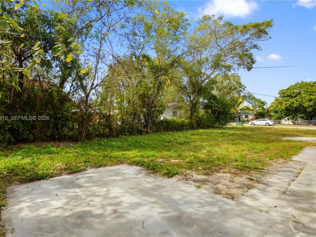 Дом в аренду по адресу 6200 Fletcher St - фото 7474624