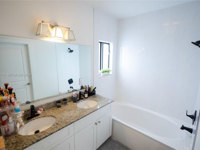 Продажа дома по адресу  - фото 7434208