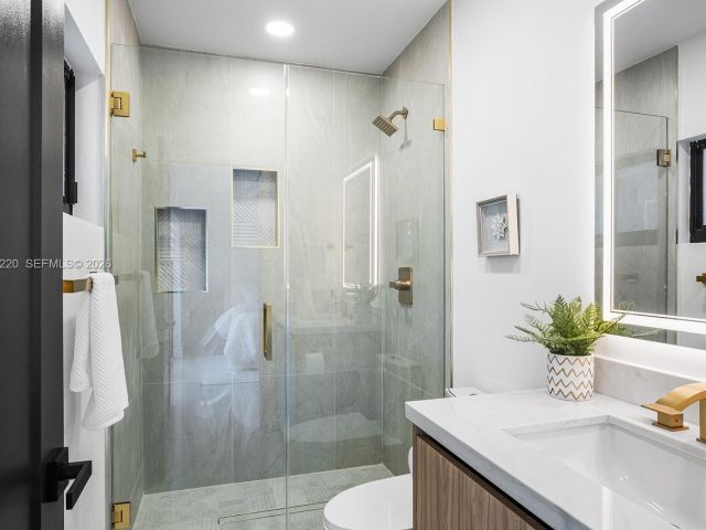 Продажа дома по адресу 12330 SW 195th Ter - фото 7436692