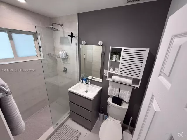 Продажа дома по адресу 299 NE 46th St - фото 7412514