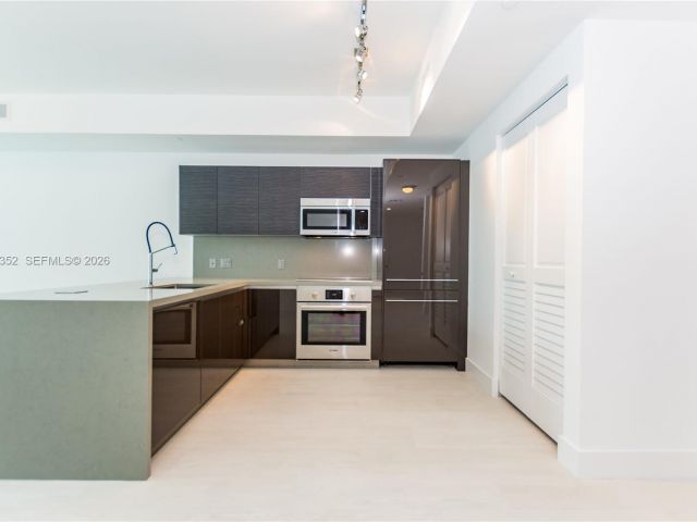 Продажа квартиры #1706 - фото 7395909