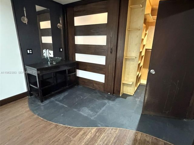 Дом в аренду по адресу 9850 NW 15th Ct 9850 - фото 7453851