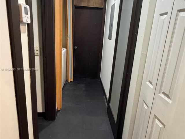 Дом в аренду по адресу 9850 NW 15th Ct 9850 - фото 7453855