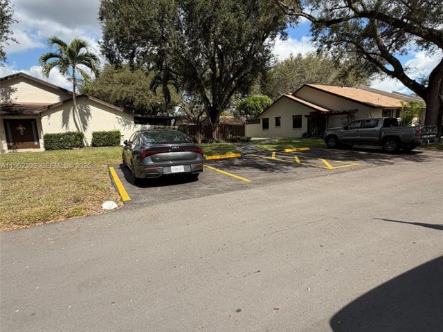 Дом в аренду по адресу 9850 NW 15th Ct 9850 - фото 7453867