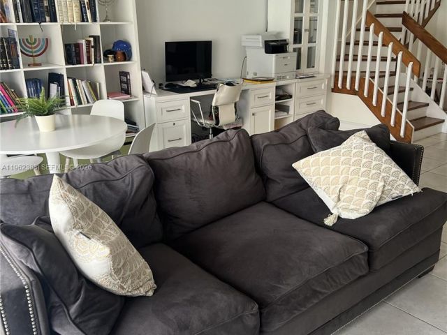 Дом в аренду по адресу 3535 Magellan Cir 524 - фото 7395065