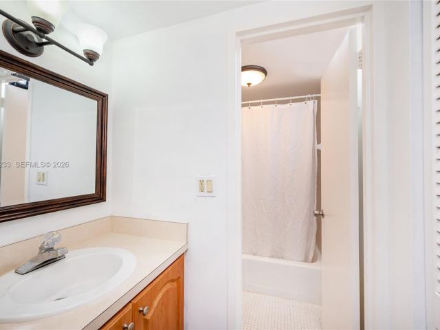 Продажа квартиры #1505 - фото 7400448