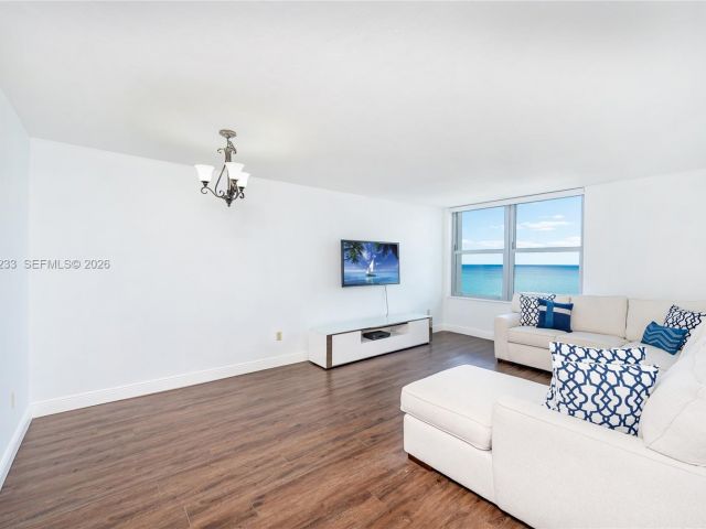 Продажа квартиры #1505 - фото 7400460