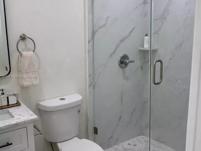 Дом в аренду по адресу 3079 NW Flagler Ter - фото 7504078