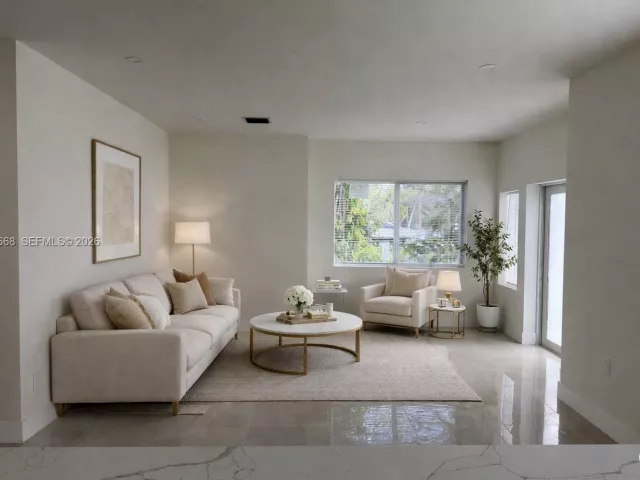 Дом в аренду по адресу 3079 NW Flagler Ter - фото 7398931