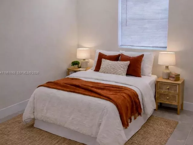 Дом в аренду по адресу 3079 NW Flagler Ter - фото 7504066