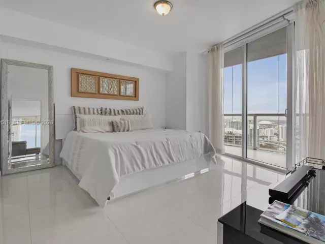 Продажа квартиры #5102 - фото 7401419