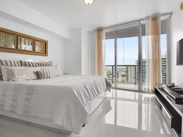 Продажа квартиры #5102 - фото 7401399